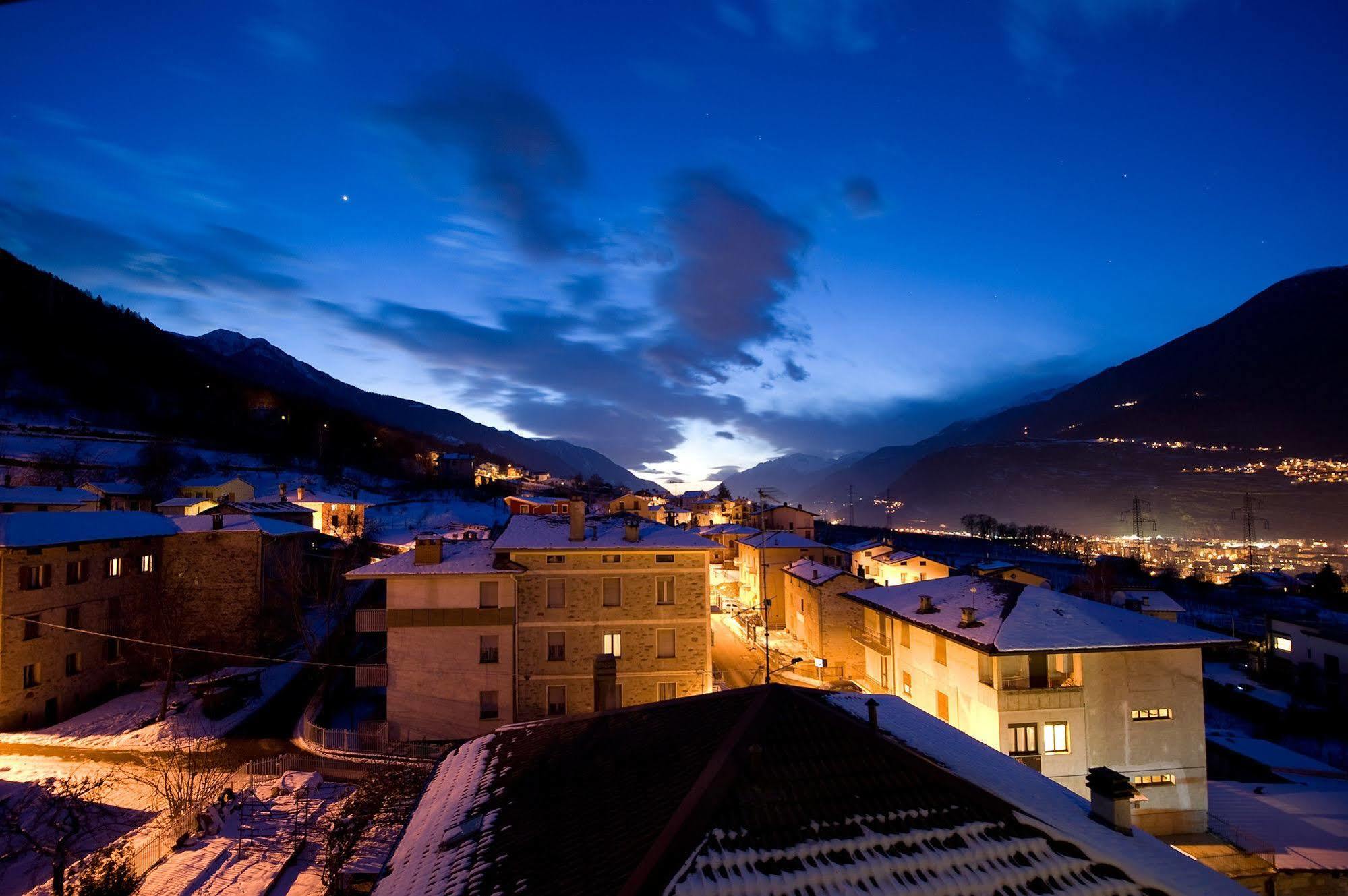 Hotel Campelli Sondrio Buitenkant foto